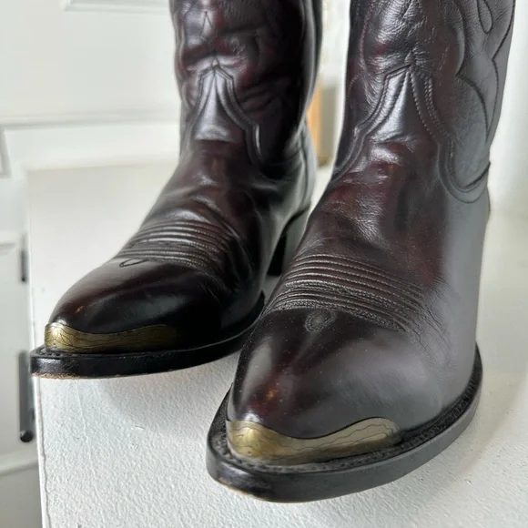 **SOLD**Cody James Men’s Cowboy Boots – Size 10D Burgundy Oxblood Leather - Picture 4 of 9